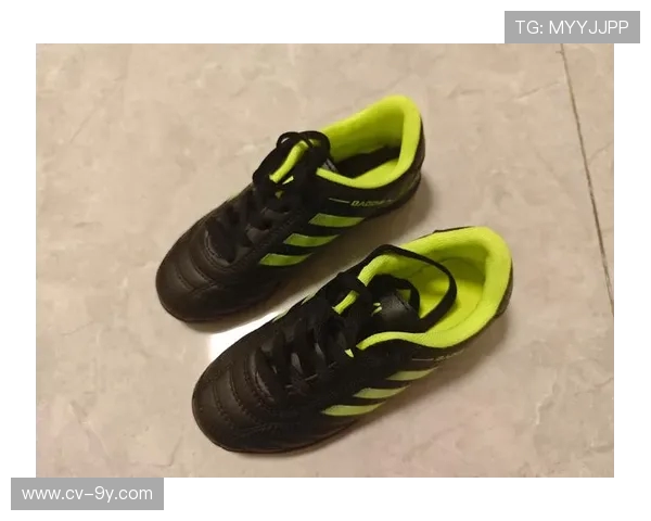 深入解析足球鞋青花瓷风格鞋带多样创意系法完整实用教程指南全解